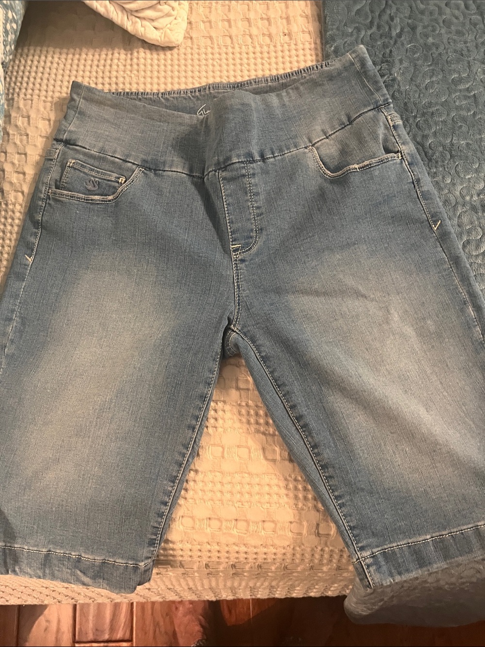 Gloria Vanderbilt Light Blue Denim Bermuda Shorts